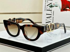 Picture of Valentino Sunglasses _SKUfw46619021fw